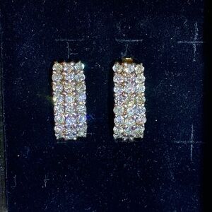 BEAUTIFUL Diamond earrings 2.50cts in 18k yellow gold SI-1 diamonds